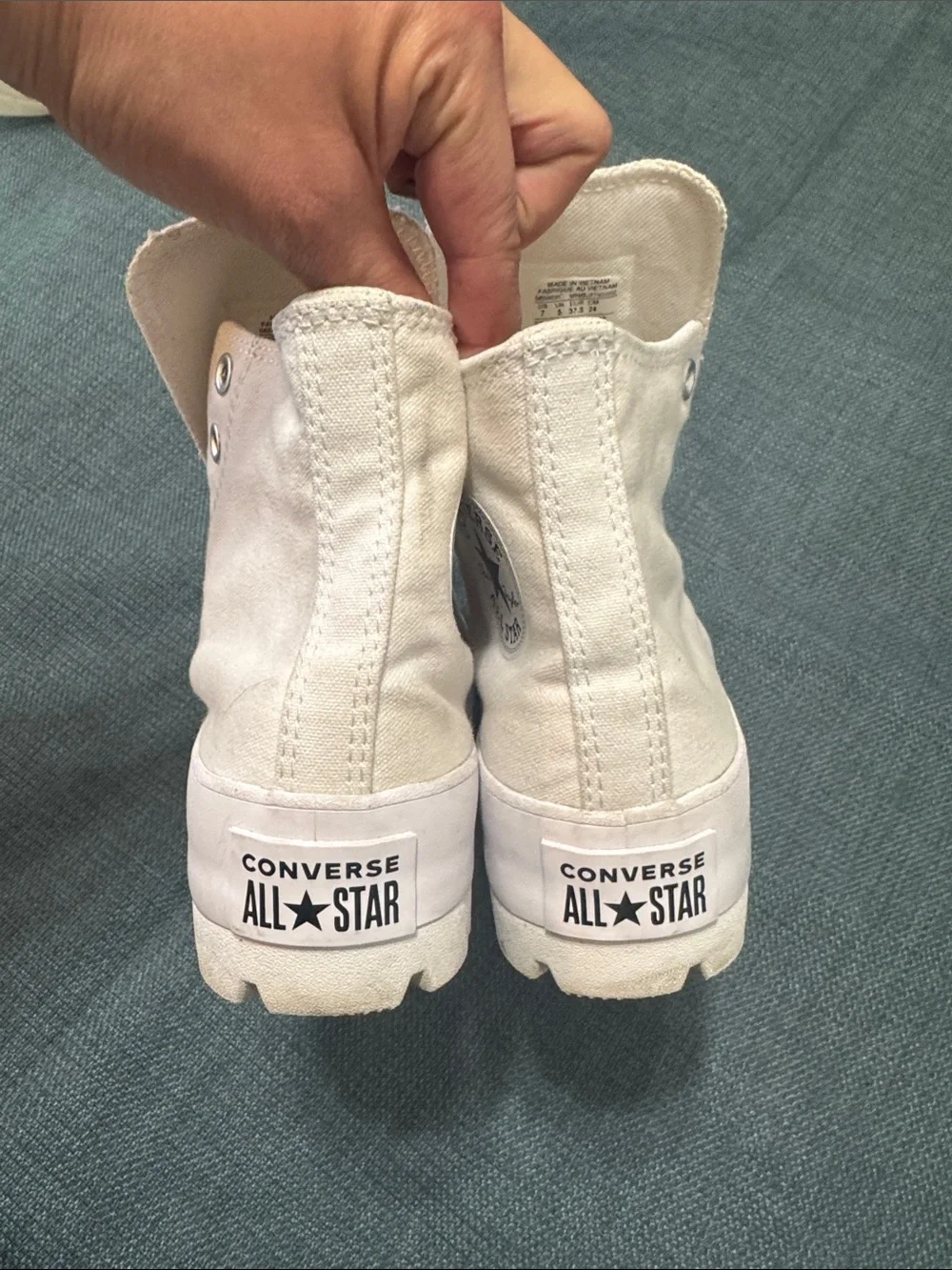Converse CTAS Lugged Hi Platform Women's Size 7 White 565902C